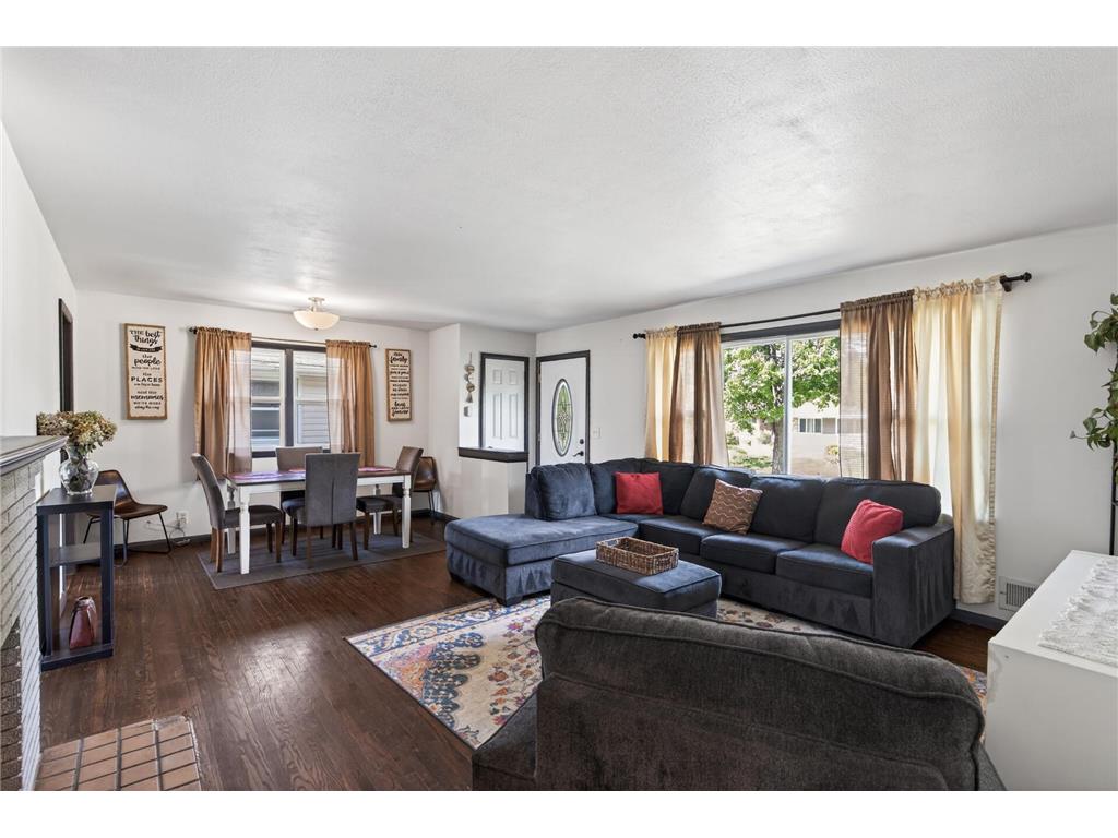 4324 Queen Avenue N Minneapolis MN 55412 7035565 image6