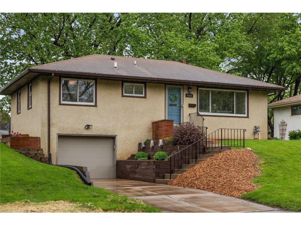 4324 Royce Street NE, Columbia Heights, MN 55421 MLS 6201077 Edina