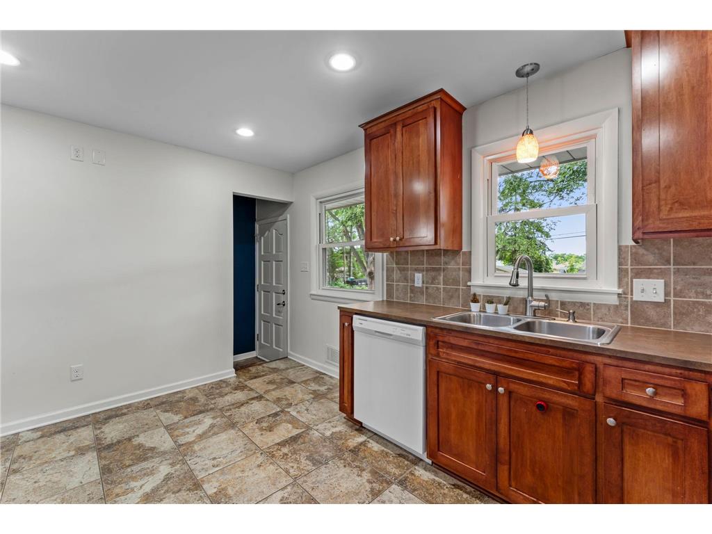 4324 Royce Street NE Columbia Heights MN 55421 7006353 image14