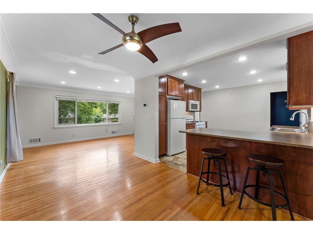 4324 Royce Street NE Columbia Heights MN 55421 7006353 image9