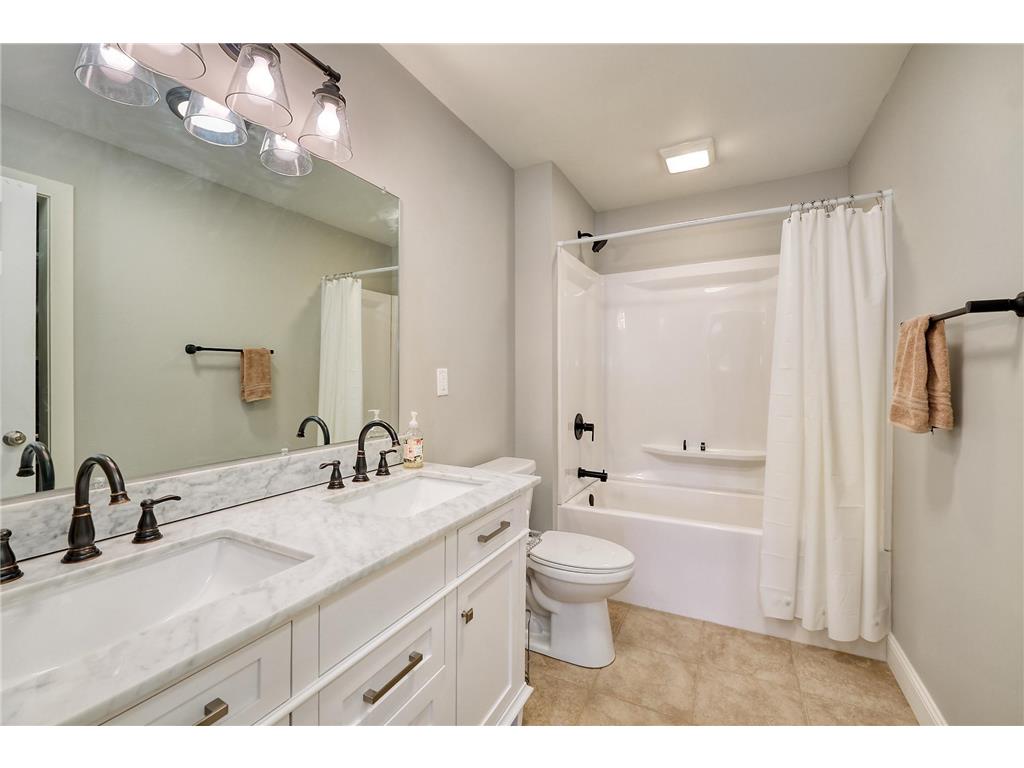 4324 Rustic Place Shoreview MN 55126 7056028 image6