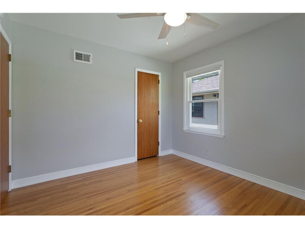 4325 Beard Avenue N Robbinsdale MN 55422 7073769 image12