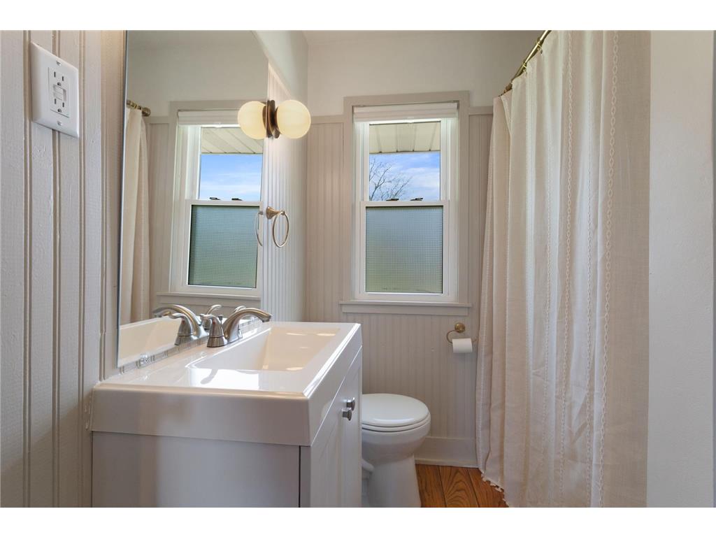 4325 Beard Avenue N Robbinsdale MN 55422 7073769 image14