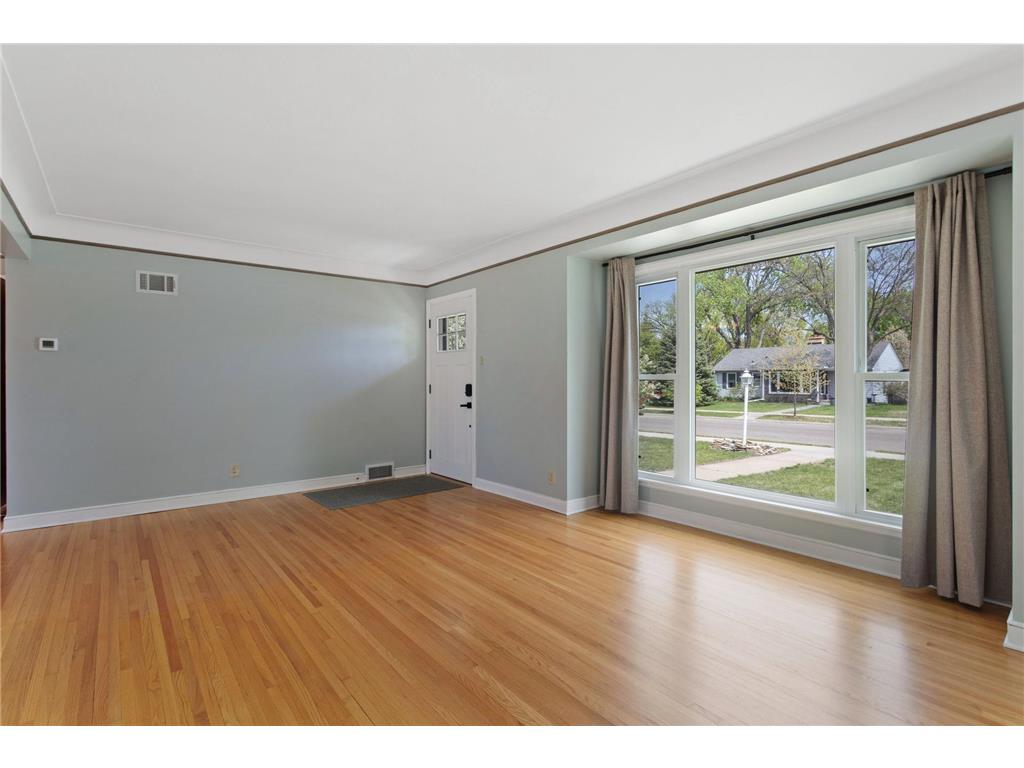 4325 Beard Avenue N Robbinsdale MN 55422 7073769 image6