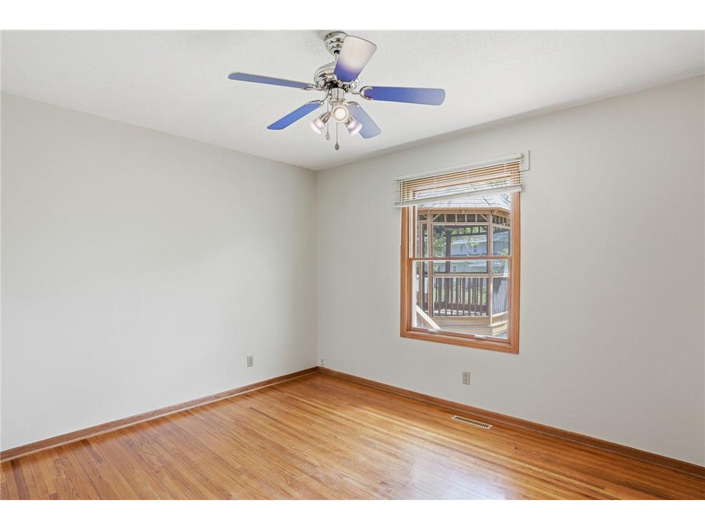 4325 Brookdale Drive N Brooklyn Park MN 55443 7058390 image37