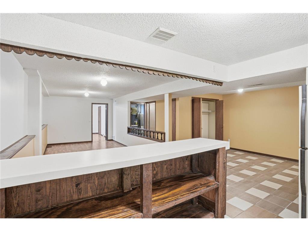 4325 Brookdale Drive N Brooklyn Park MN 55443 7058390 image40