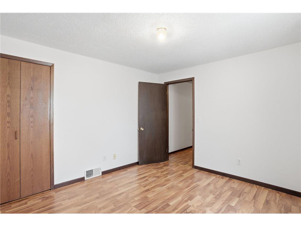 4325 Brookdale Drive N Brooklyn Park MN 55443 7058390 image46