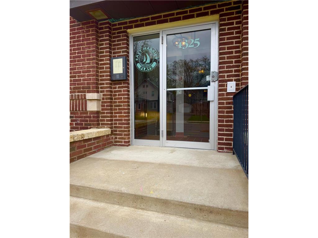 4325 Bryant Avenue S #D001 Minneapolis MN 55409 7008659 image2