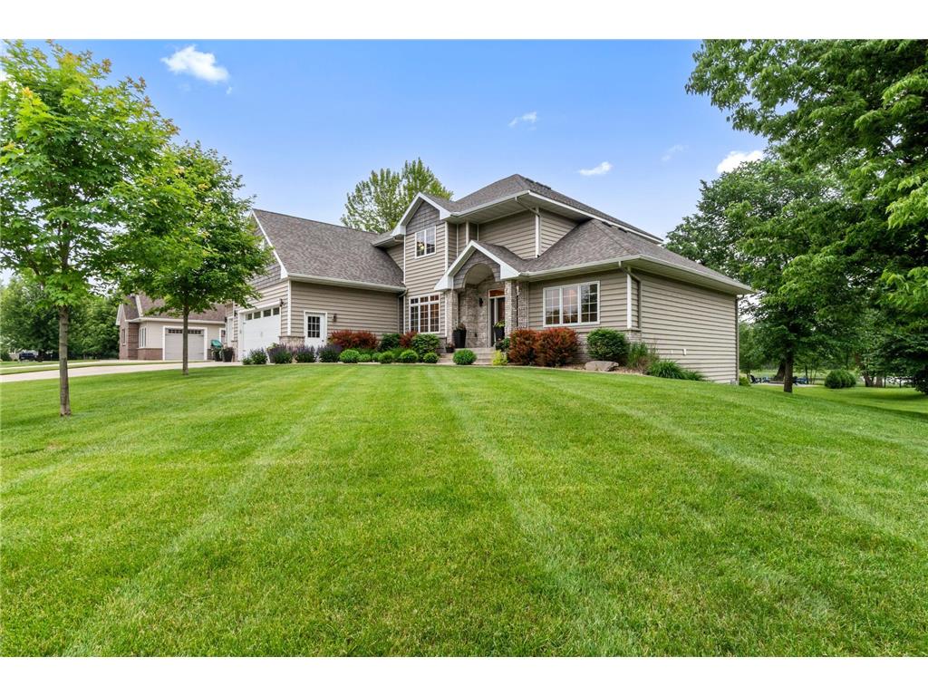 4326 Donway Drive NE Alexandria MN 56308 6739210 image1