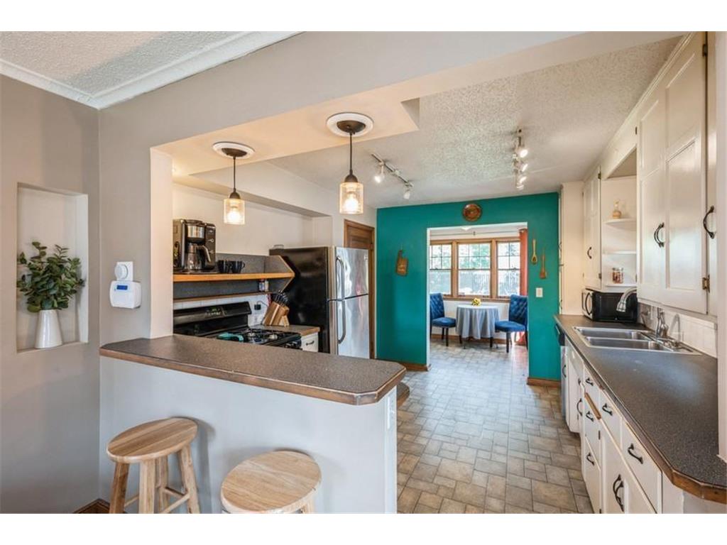 4327 Main Street NE Columbia Heights MN 55421 6427392 image1