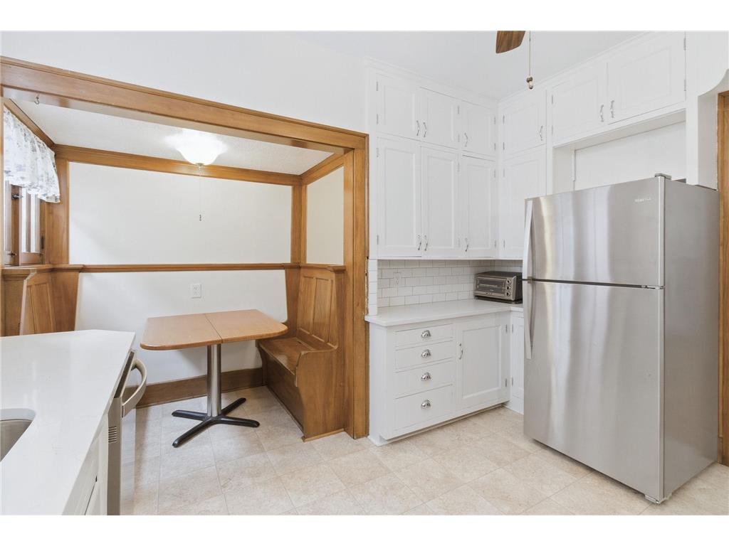 4328 Lyndale Avenue S Minneapolis MN 55409 7038859 image23