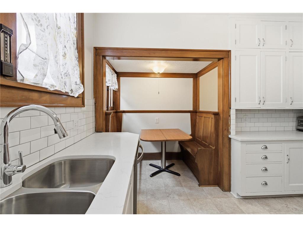 4328 Lyndale Avenue S Minneapolis MN 55409 7038859 image24