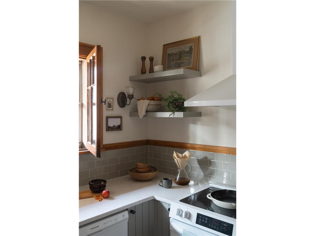 4328 Lyndale Avenue S Minneapolis MN 55409 7038859 image9