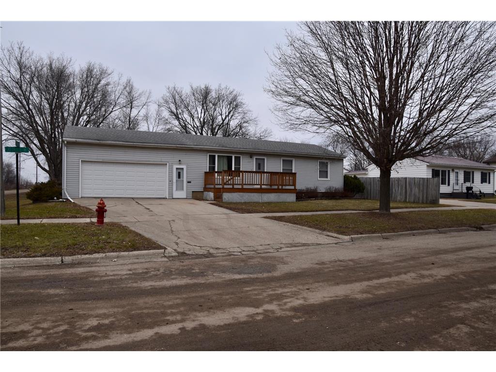 433 10th Street W Sibley IA 51249 6480452 image1