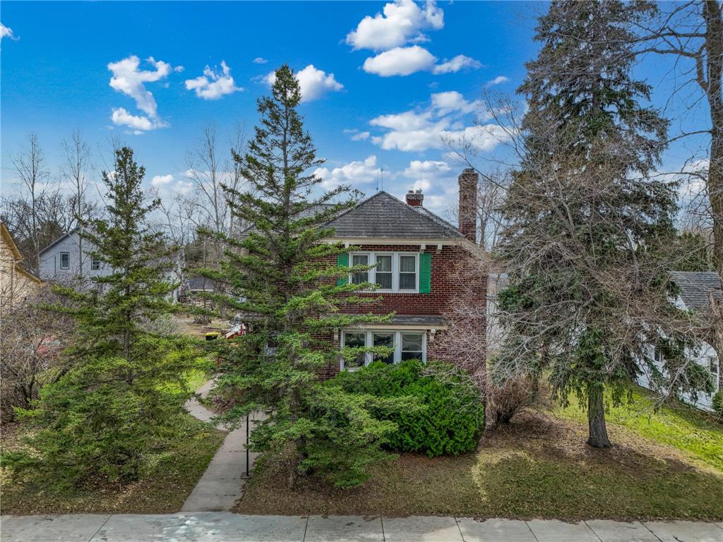 433 2nd St SW Perham MN 56573 6822689 image1