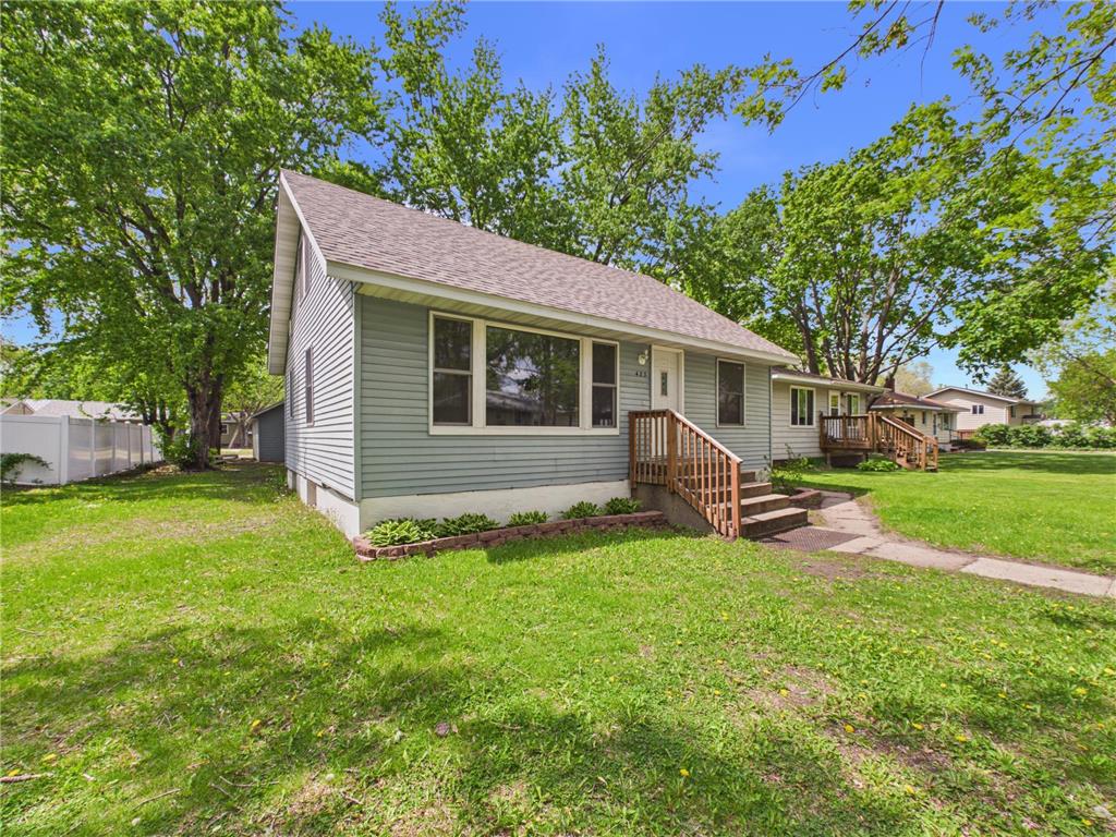 433 30th Avenue N Saint Cloud MN 56303 7077088 image1