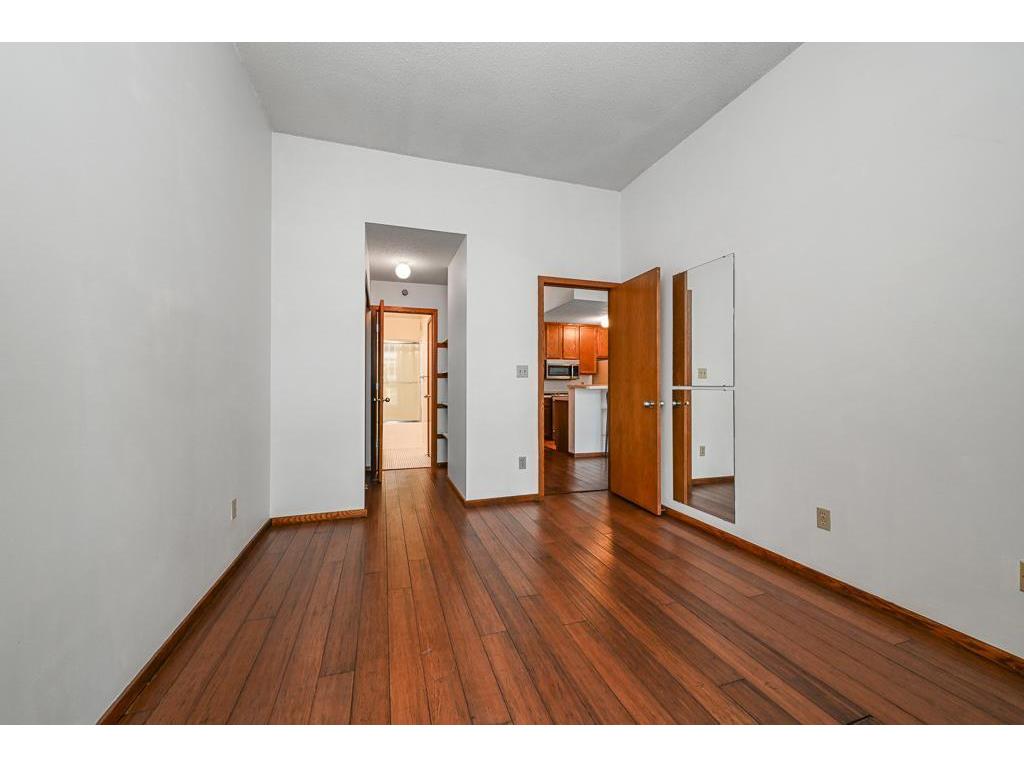 433 7th Street S #2305 Minneapolis MN 55415 7016723 image11