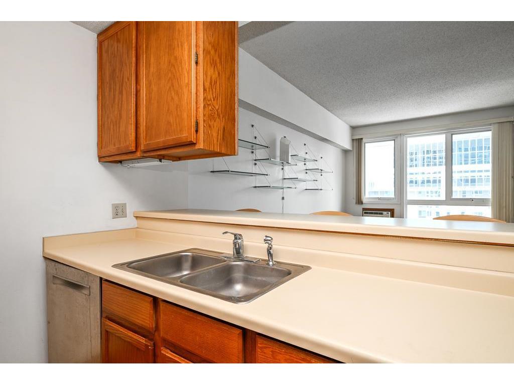 433 7th Street S #2305 Minneapolis MN 55415 7016723 image5