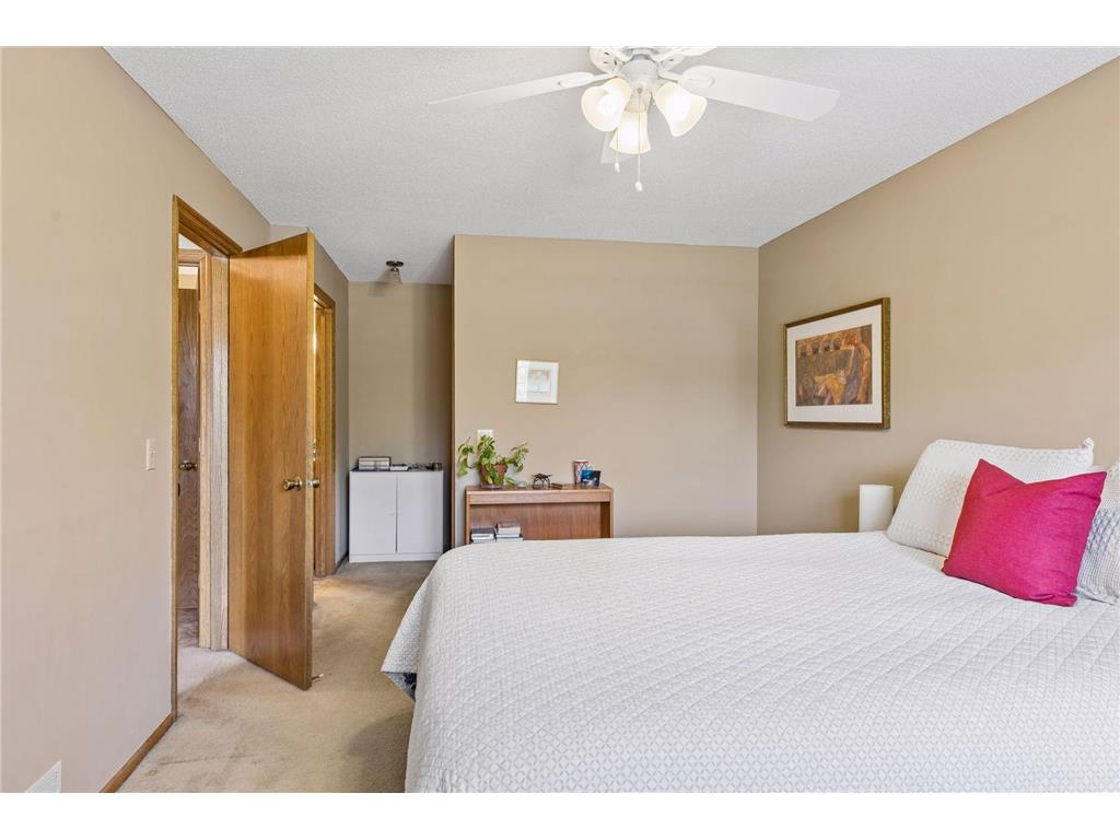 433 97th Lane NE Blaine MN 55434 7053498 image21