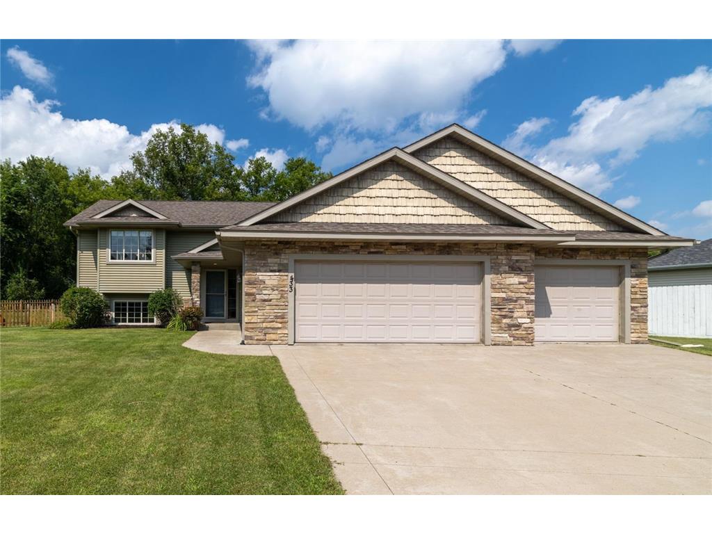 433 Devin Lane River Falls WI 54022 6771276 image1