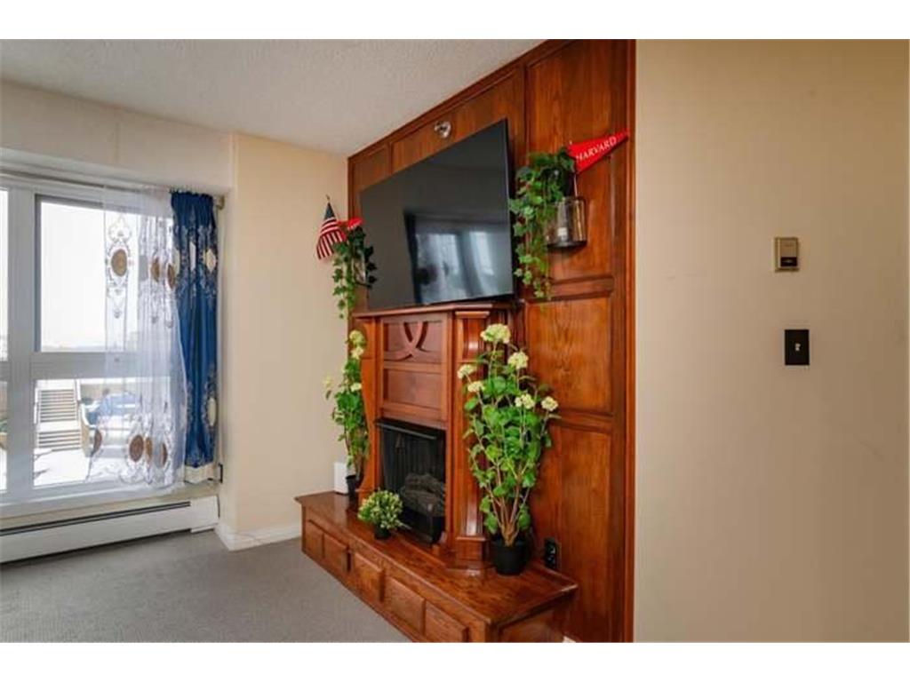 433 S 7th Street #1613 Minneapolis MN 55415 6712952 image3