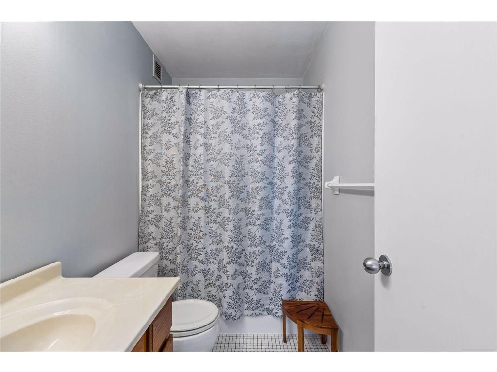 433 S 7th Street #1701 Minneapolis MN 55415 7109159 image38