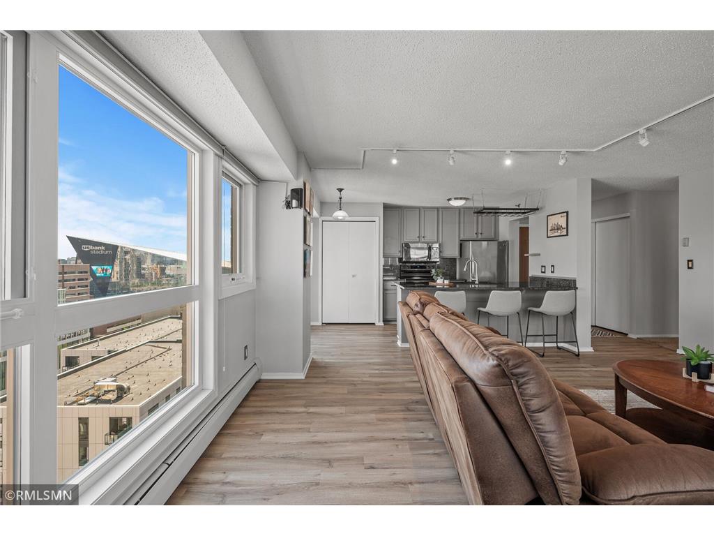 433 S 7th Street #1801 Minneapolis MN 55415 6425216 image1