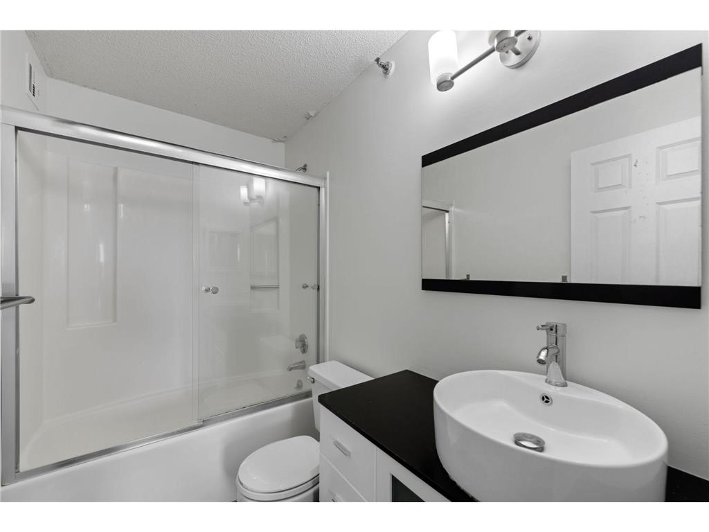 433 S 7th Street #1814 Minneapolis MN 55415 7003672 image16