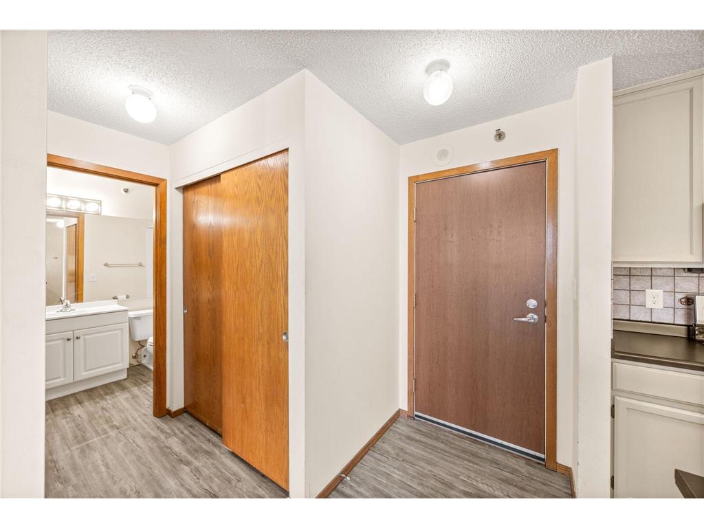 433 S 7th Street #1821 Minneapolis MN 55415 6804205 image16