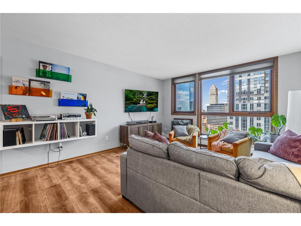 433 S 7th Street #1917 Minneapolis MN 55415 7042862 image3