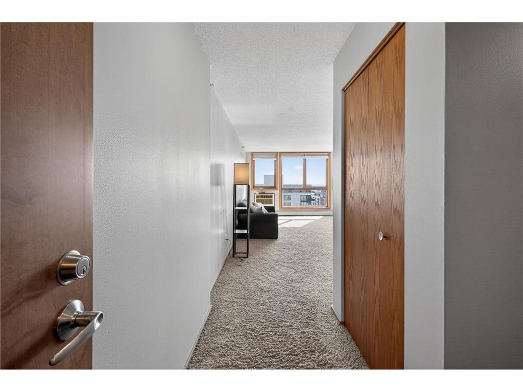 433 S 7th Street #1924 Minneapolis MN 55415 7031419 image4