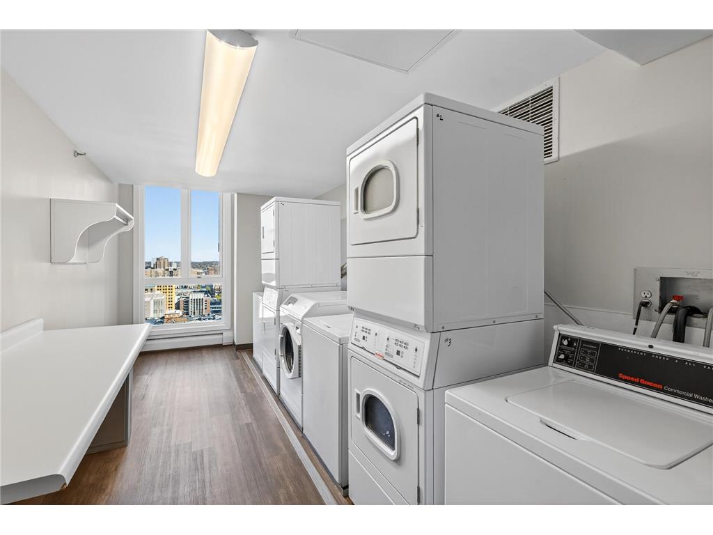 433 S 7th Street #2121 Minneapolis MN 55415 6792357 image17