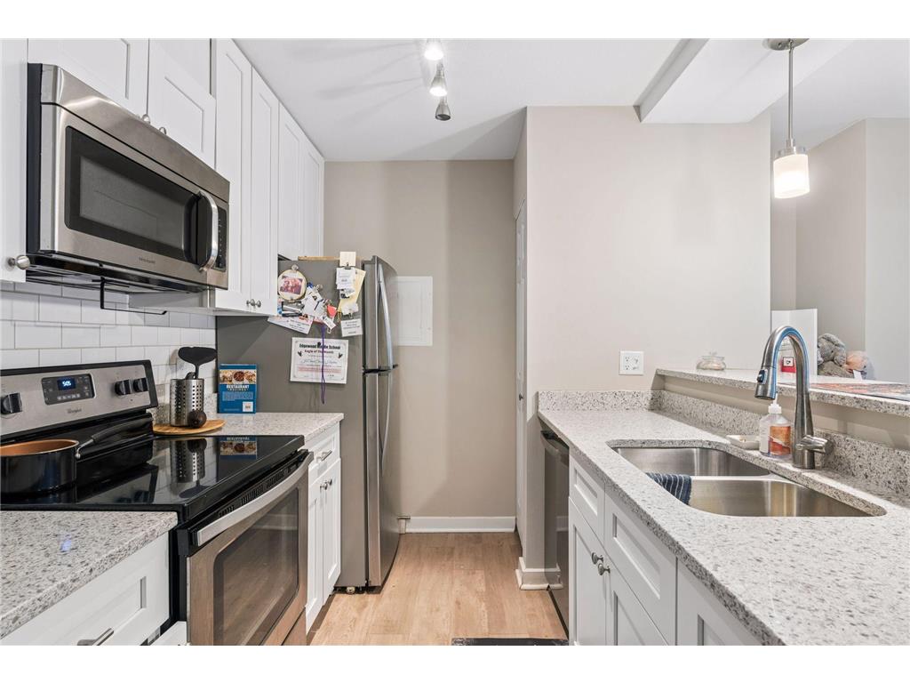 433 S 7th Street #2211 Minneapolis MN 55415 7085875 image10