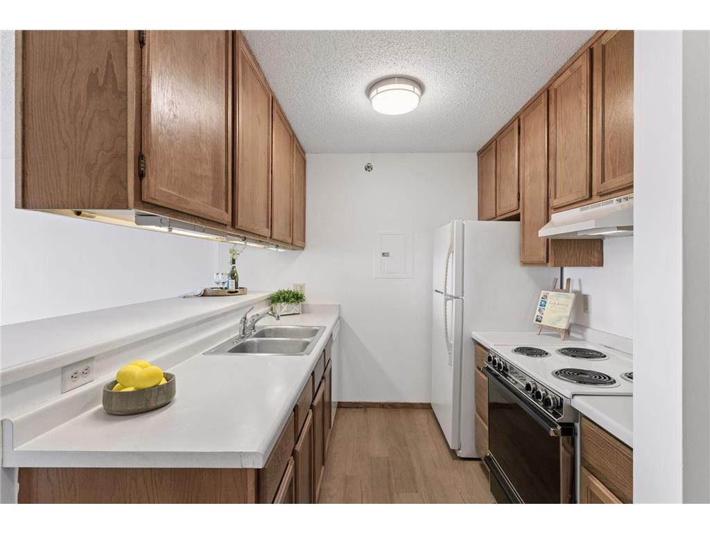 433 S 7th Street #2212 Minneapolis MN 55415 7029485 image4