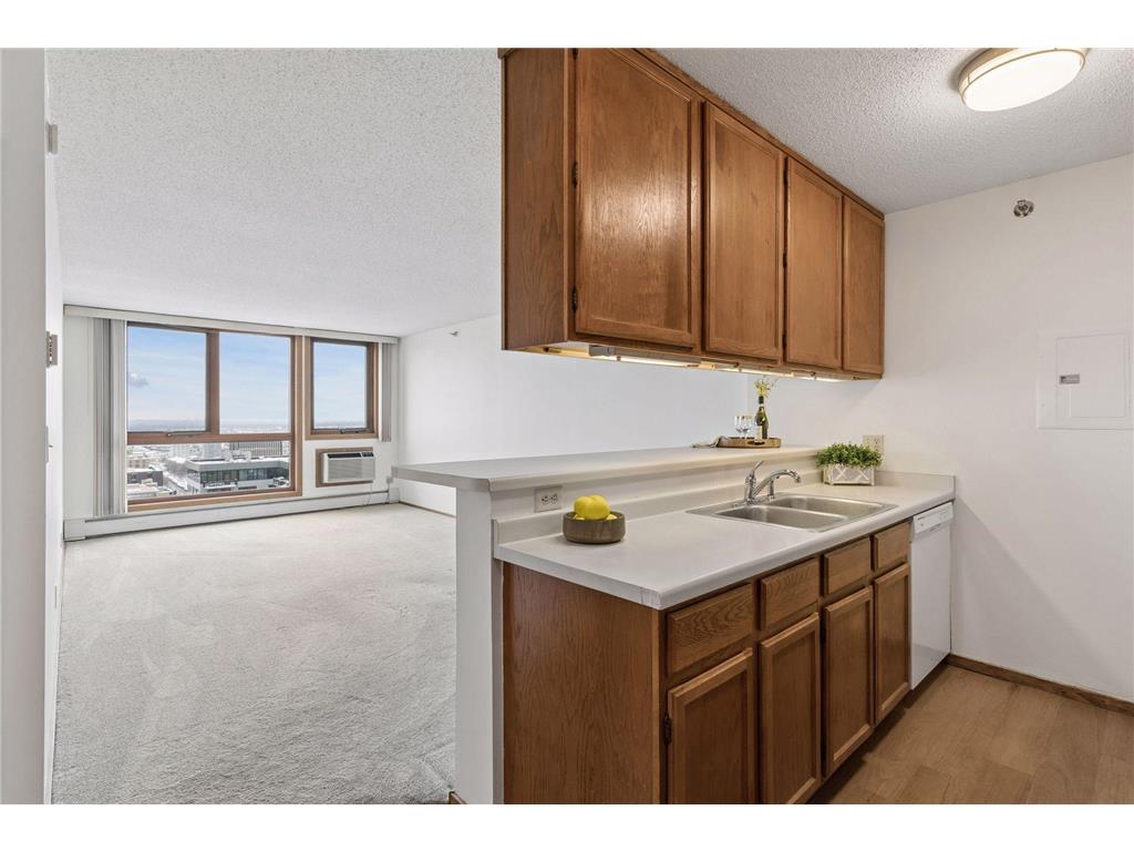 433 S 7th Street #2212 Minneapolis MN 55415 7029485 image7