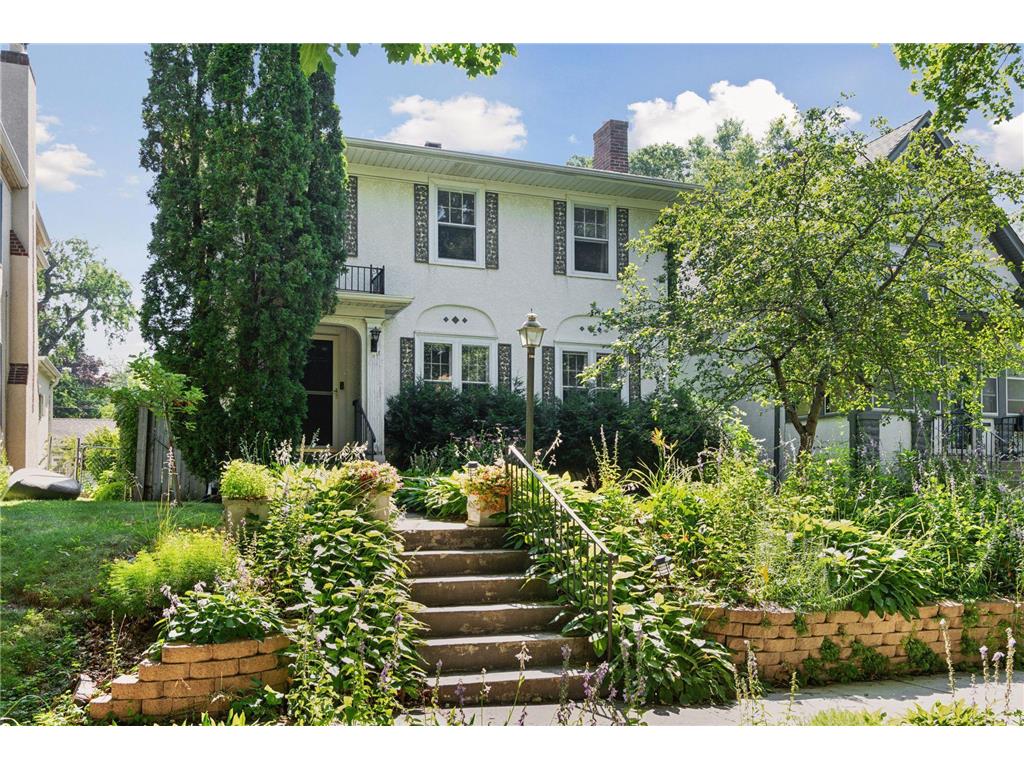 433 Thomas Avenue S Minneapolis MN 55405 6755722 image1