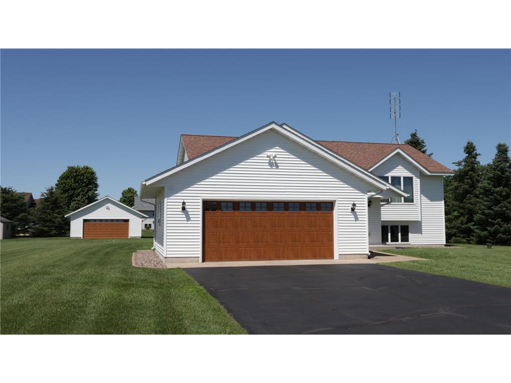 4330 118th Street Lake Hallie WI 54729 6538960 image1