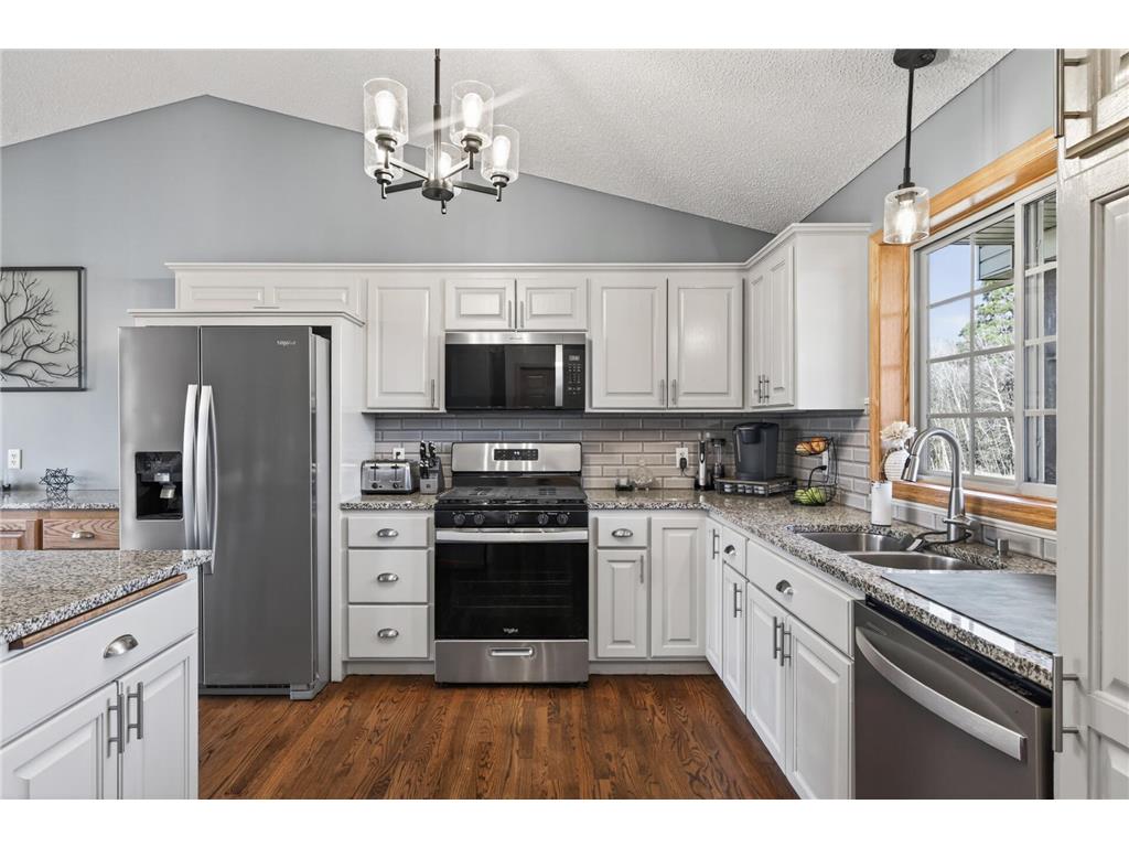 4330 203rd Lane NW Anoka MN 55303 7051041 image10