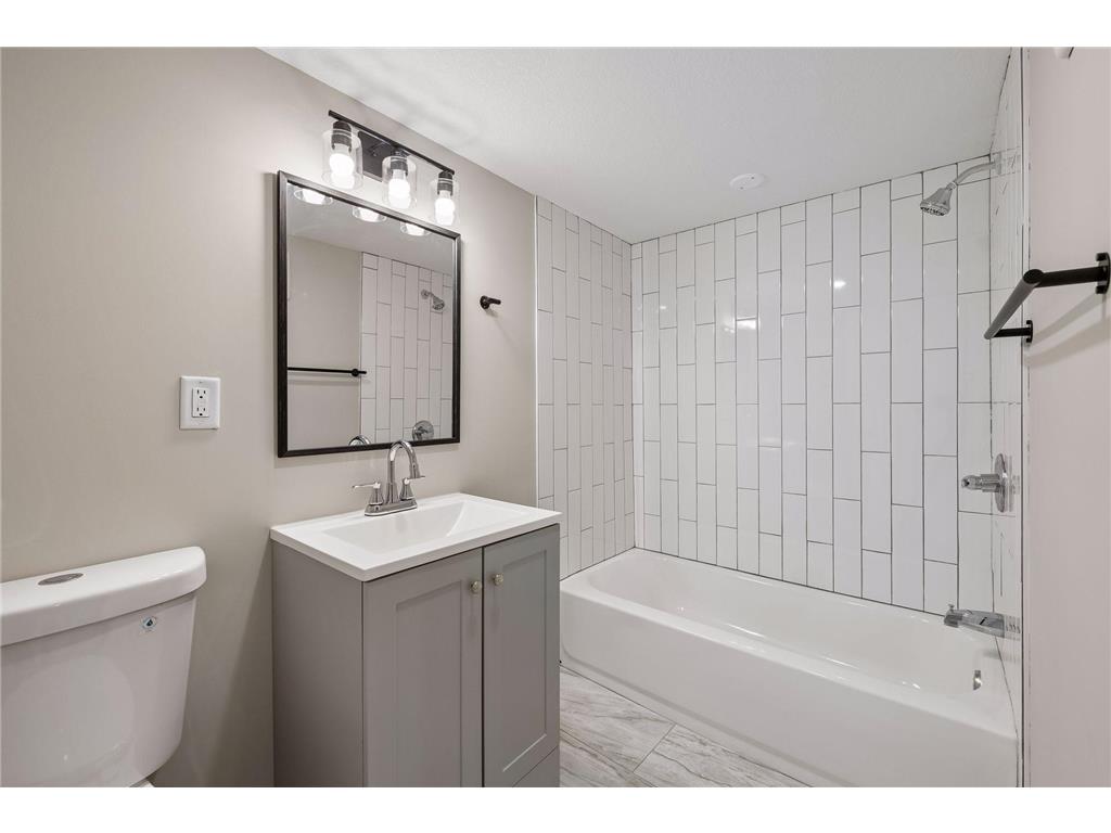 4330 5th Avenue S Minneapolis MN 55409 7075252 image23