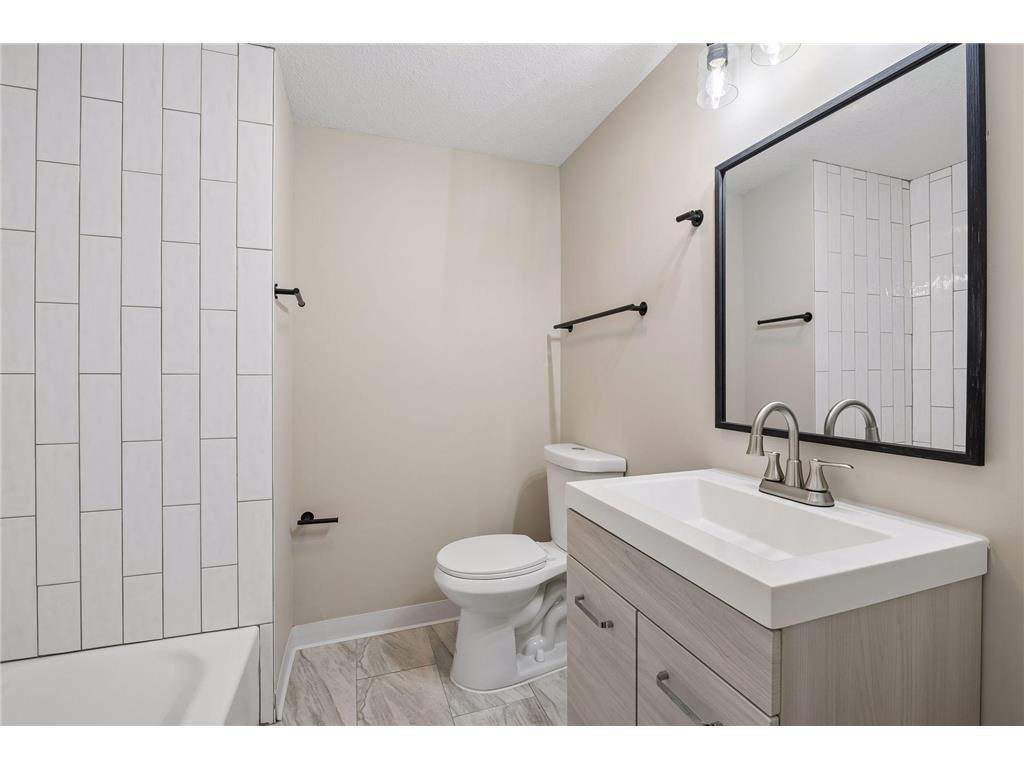 4330 5th Avenue S Minneapolis MN 55409 7075252 image47