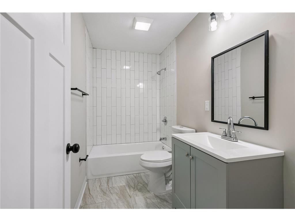 4330 5th Avenue S Minneapolis MN 55409 7075252 image53