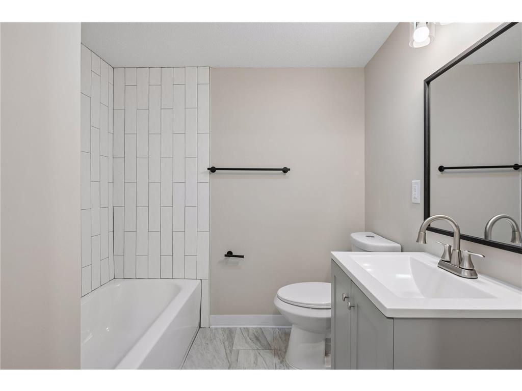 4330 5th Avenue S Minneapolis MN 55409 7075252 image56