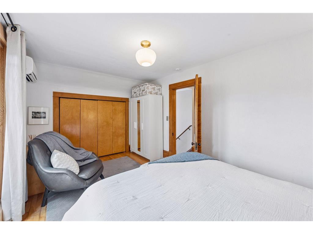4332 Colfax Avenue S Minneapolis MN 55409 7094550 image23