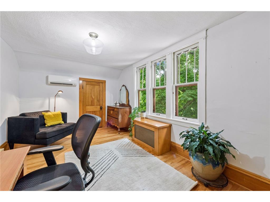 4332 Colfax Avenue S Minneapolis MN 55409 7094550 image26