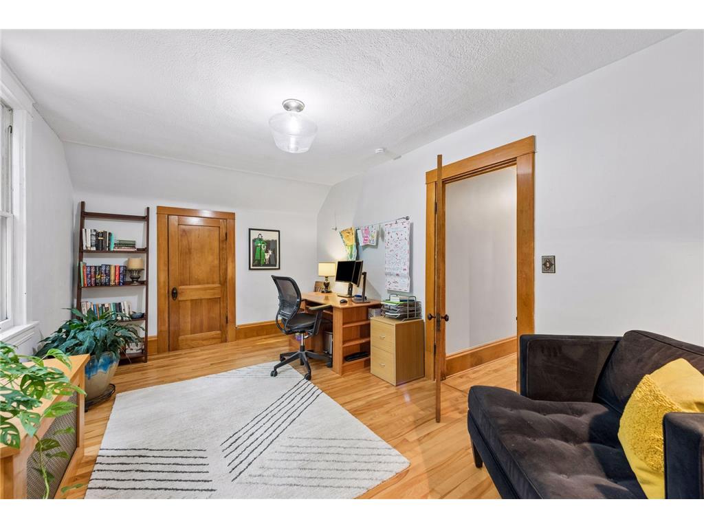 4332 Colfax Avenue S Minneapolis MN 55409 7094550 image27