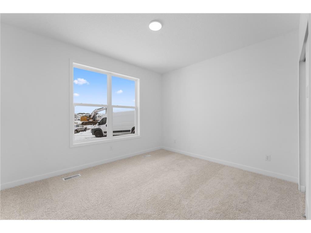 4333 132nd Avenue NE Blaine MN 55449 7073298 image11