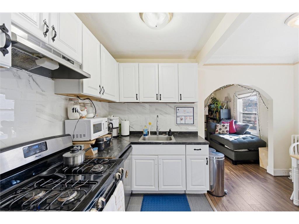 4333 Fremont Avenue N Minneapolis MN 55412 7012023 image17
