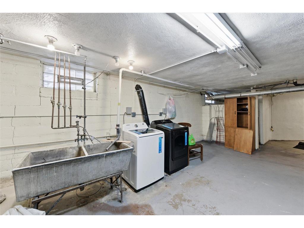 4333 Fremont Avenue N Minneapolis MN 55412 7012023 image29