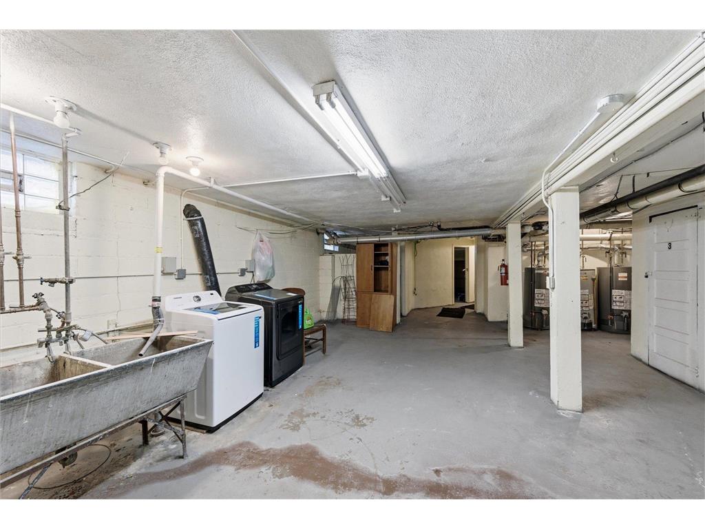 4333 Fremont Avenue N Minneapolis MN 55412 7012023 image30