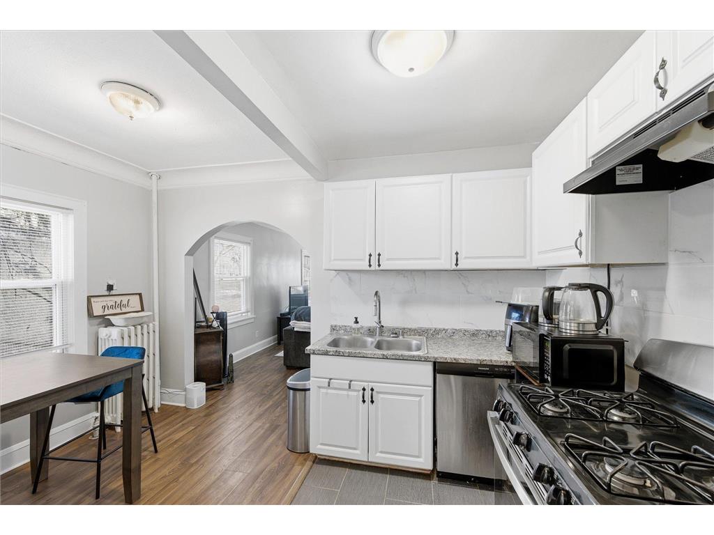 4333 Fremont Avenue N Minneapolis MN 55412 7012023 image9